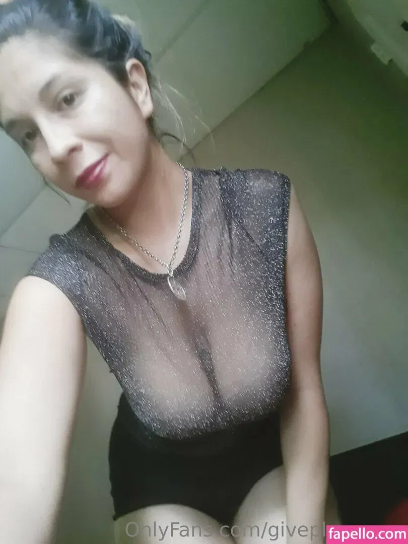 givepleasuree Onlyfans Photo Gallery 