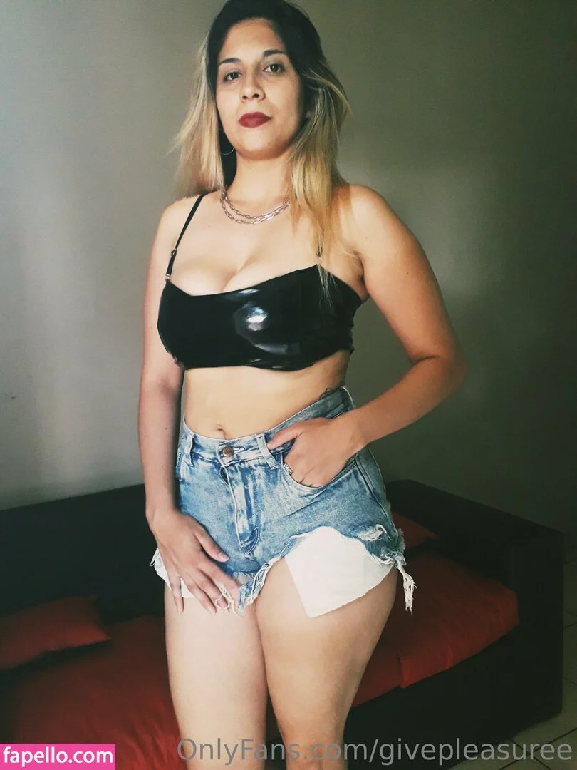 givepleasuree Onlyfans Photo Gallery 