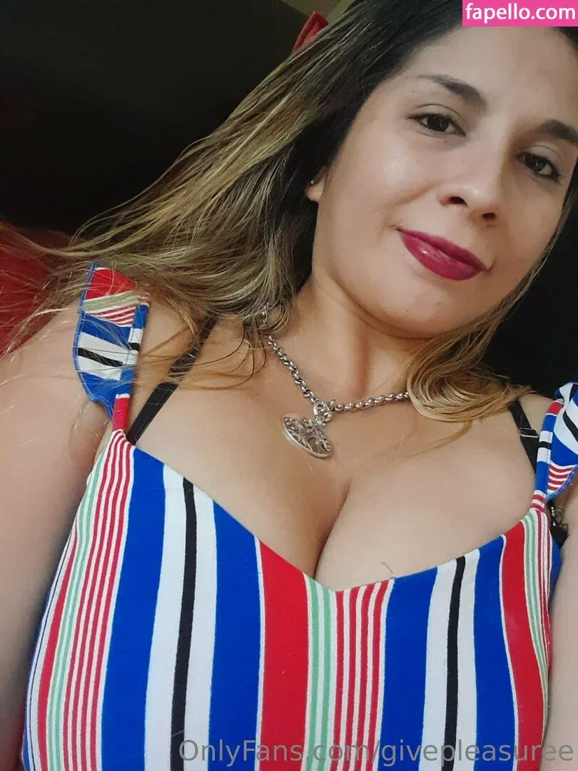 givepleasuree Onlyfans Photo Gallery 