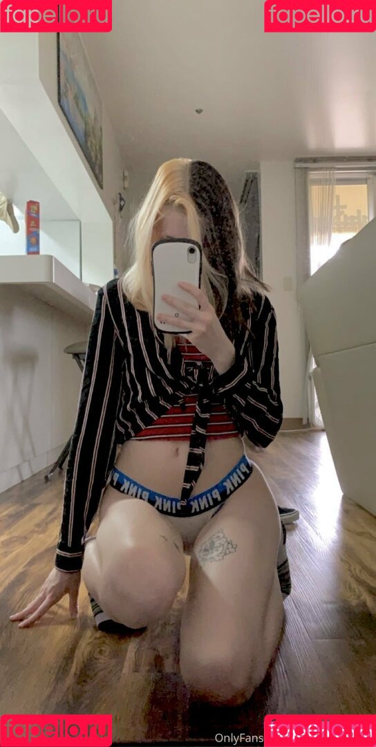 gothnymph666 Onlyfans Photo Gallery 