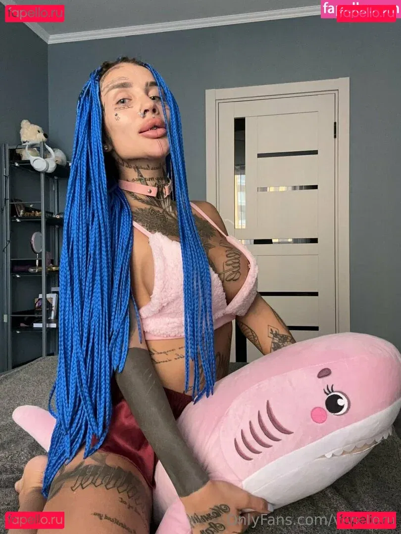 vivi_torn Onlyfans Photo Gallery 