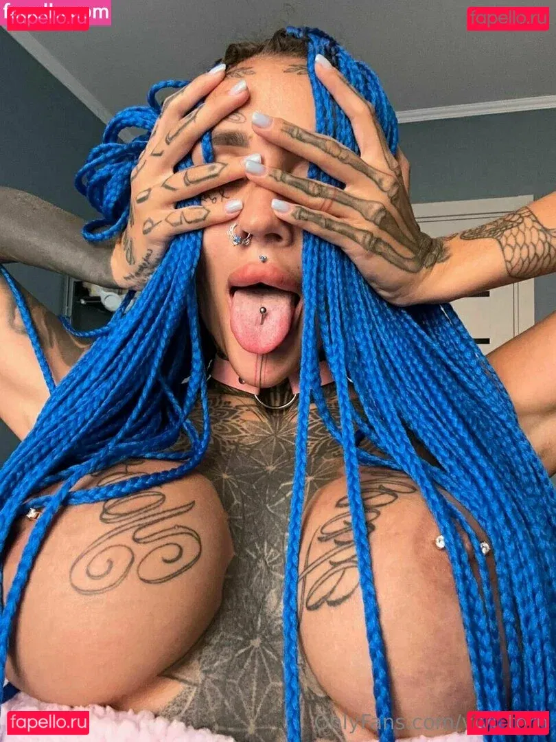 vivi_torn Onlyfans Photo Gallery 