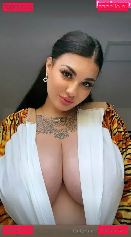 vivi_torn Onlyfans Photo Gallery 