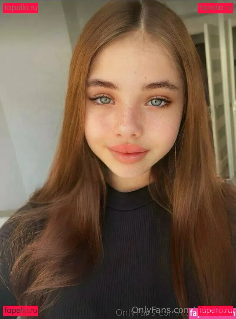 vivi_torn Onlyfans Photo Gallery 