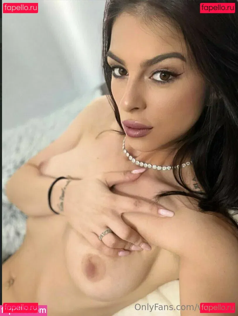 vivi_torn Onlyfans Photo Gallery 