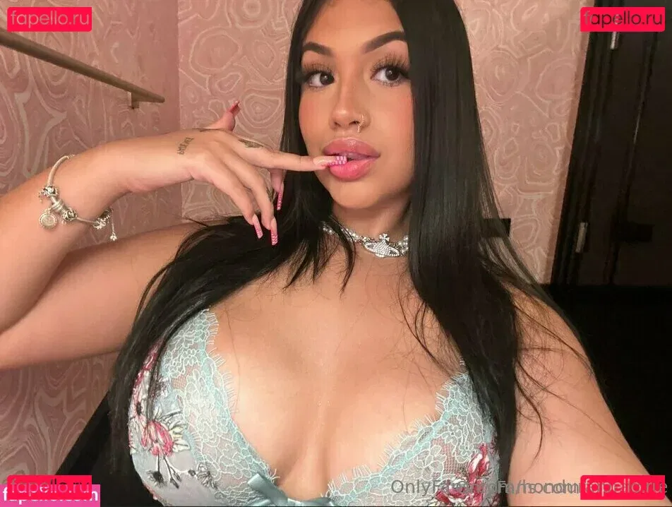 vivi_torn Onlyfans Photo Gallery 