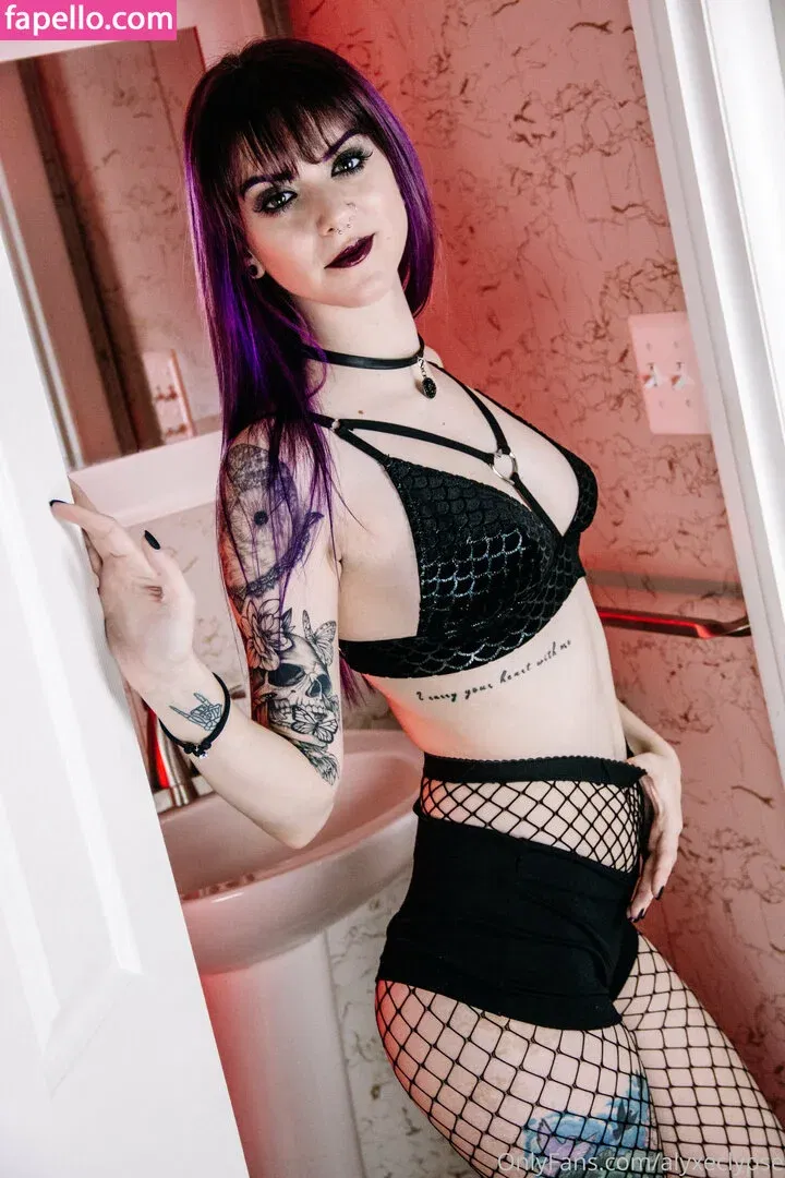 alyxeclypse Onlyfans Photo Gallery 