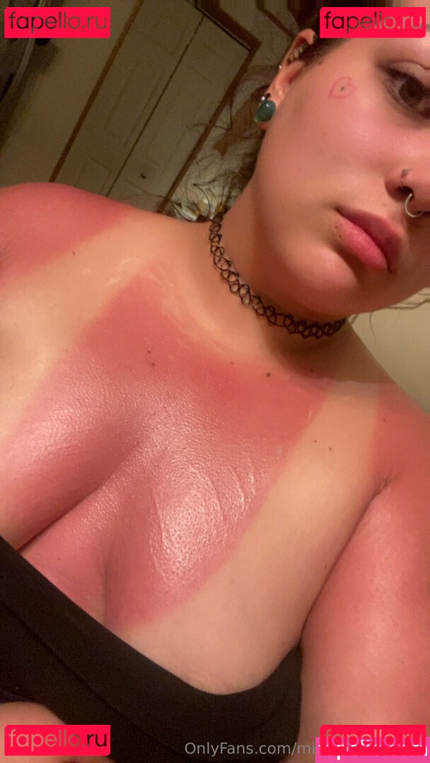 miss.fineappless Nude Onlyfans Photo 14