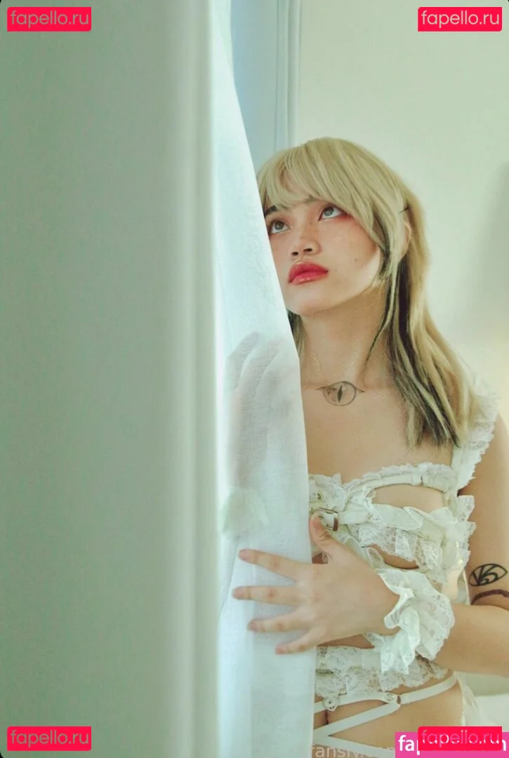 Sab Sangria Onlyfans Photo Gallery 