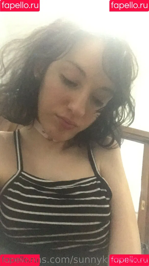 sunnykitsunexo Onlyfans Photo Gallery 