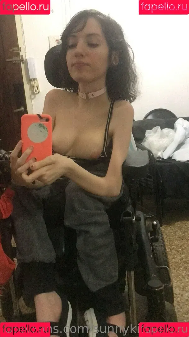 sunnykitsunexo Onlyfans Photo Gallery 