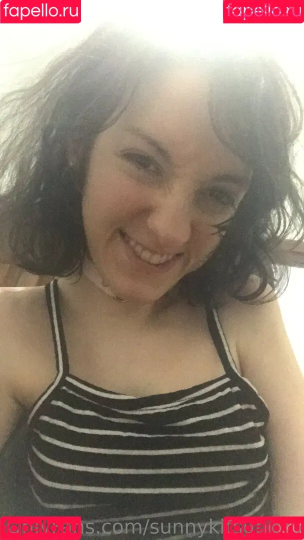 sunnykitsunexo Onlyfans Photo Gallery 