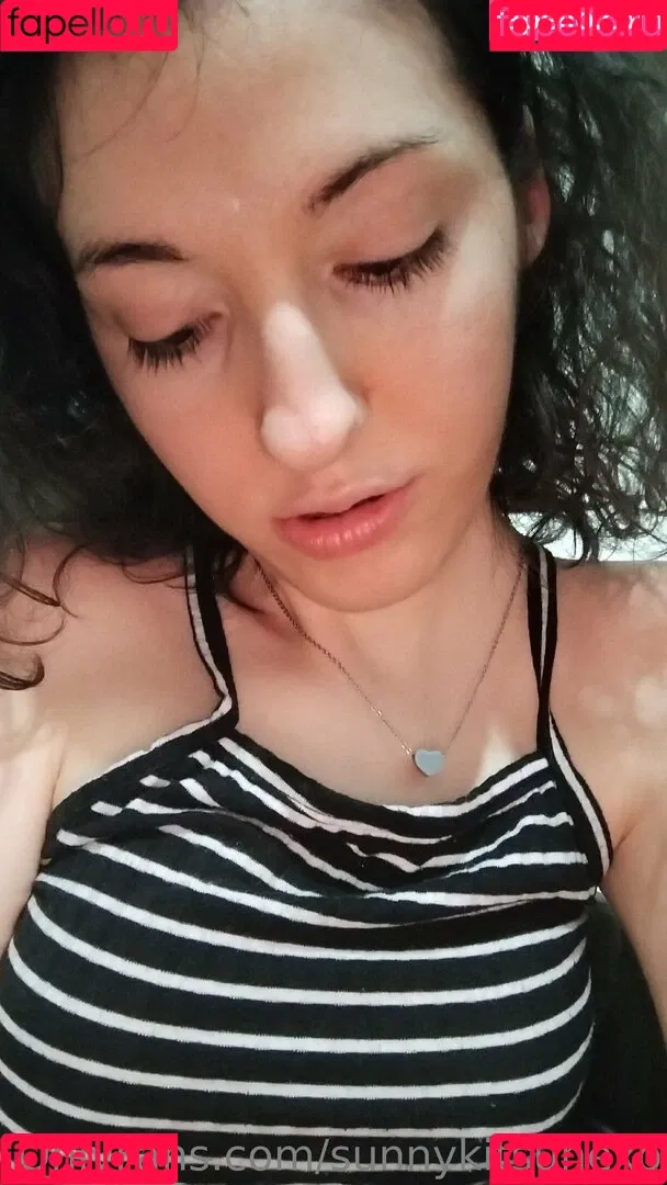sunnykitsunexo Onlyfans Photo Gallery 