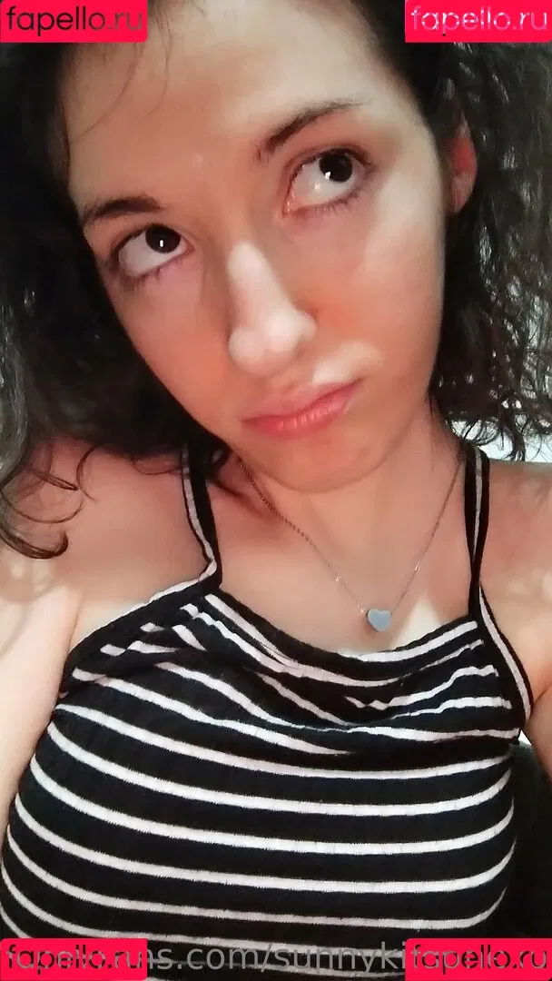 sunnykitsunexo Onlyfans Photo Gallery 