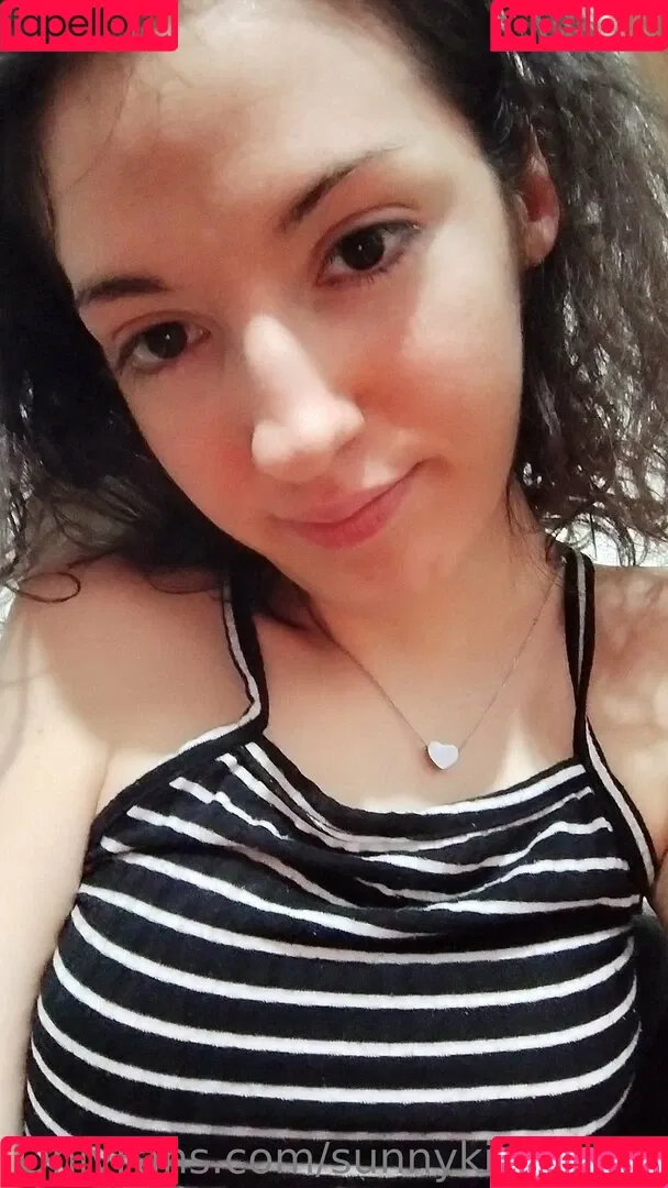 sunnykitsunexo Onlyfans Photo Gallery 