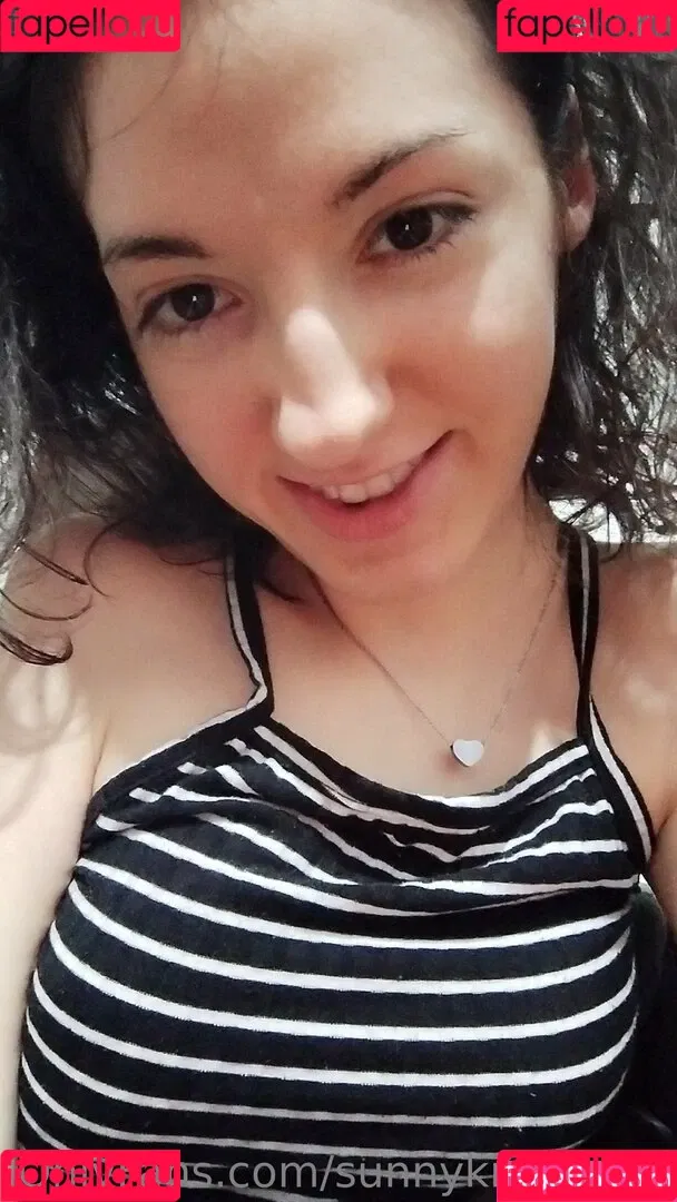 sunnykitsunexo Onlyfans Photo Gallery 