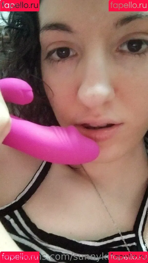 sunnykitsunexo Onlyfans Photo Gallery 