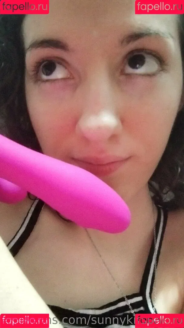 sunnykitsunexo Onlyfans Photo Gallery 