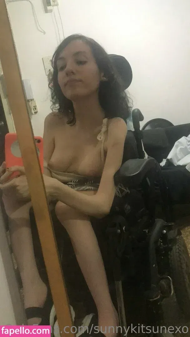 sunnykitsunexo Onlyfans Photo Gallery 