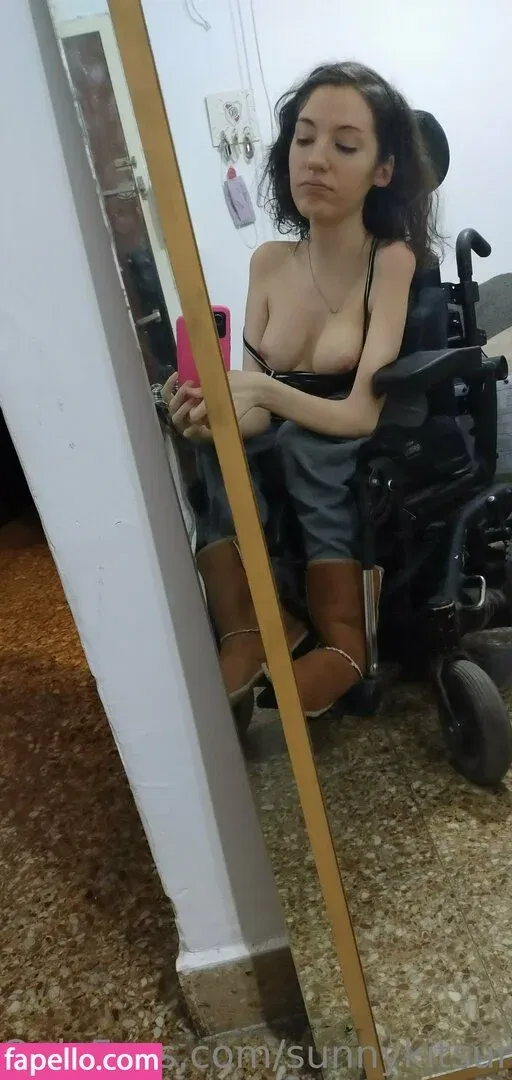 sunnykitsunexo Onlyfans Photo Gallery 