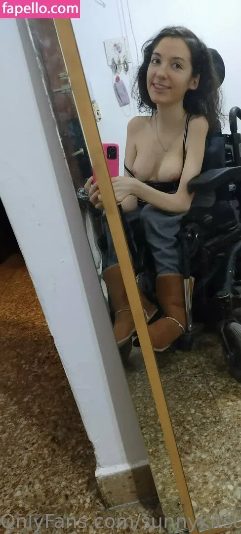 sunnykitsunexo Onlyfans Photo Gallery 