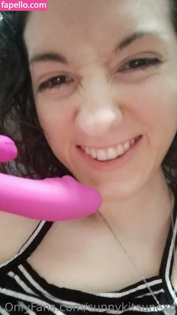 sunnykitsunexo Onlyfans Photo Gallery 