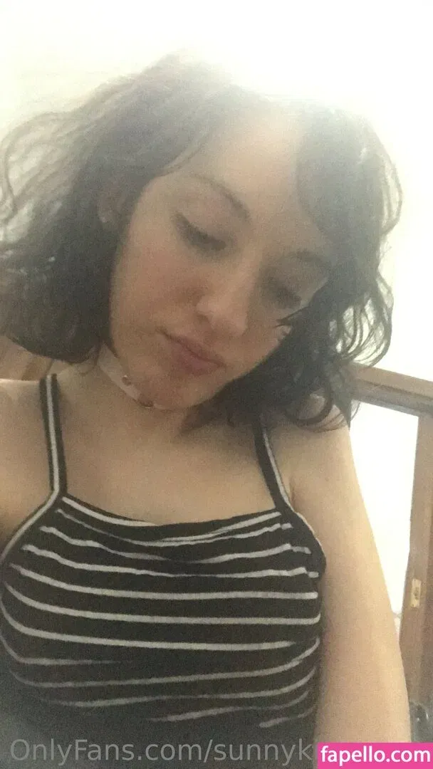 sunnykitsunexo Onlyfans Photo Gallery 