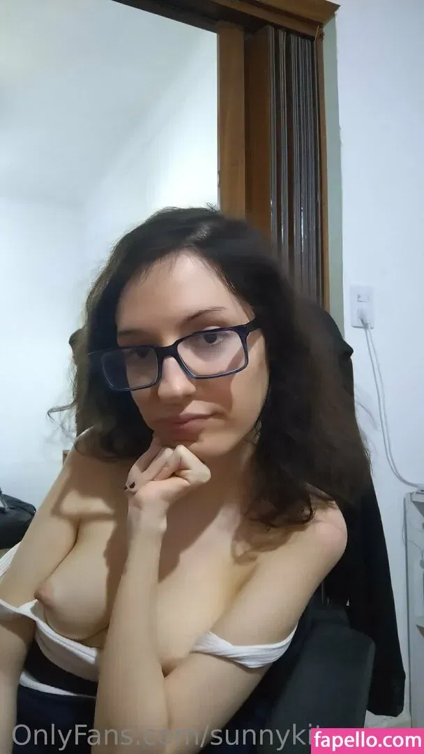 sunnykitsunexo Onlyfans Photo Gallery 