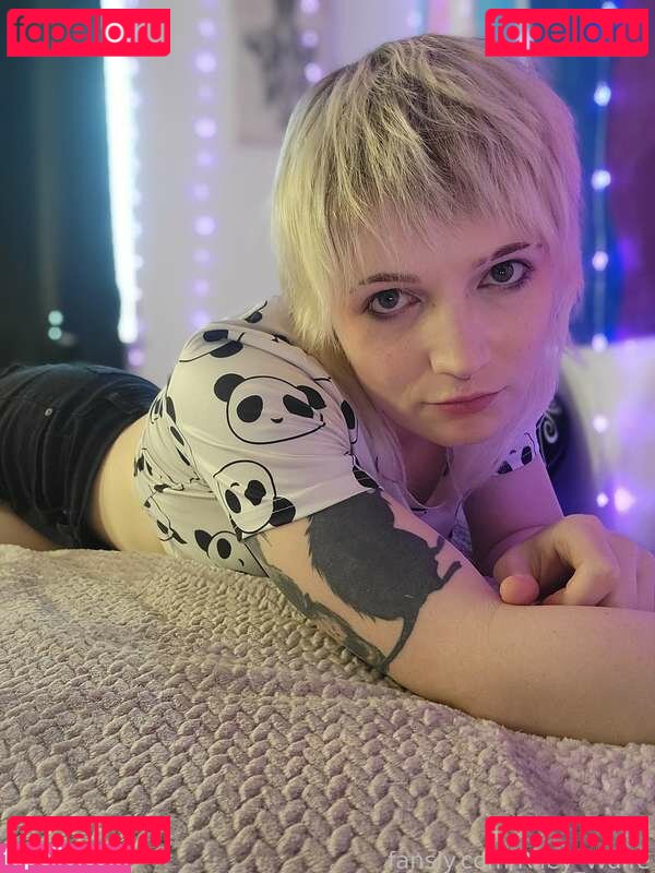 Riley_Wulfe Nude Onlyfans Photo 35