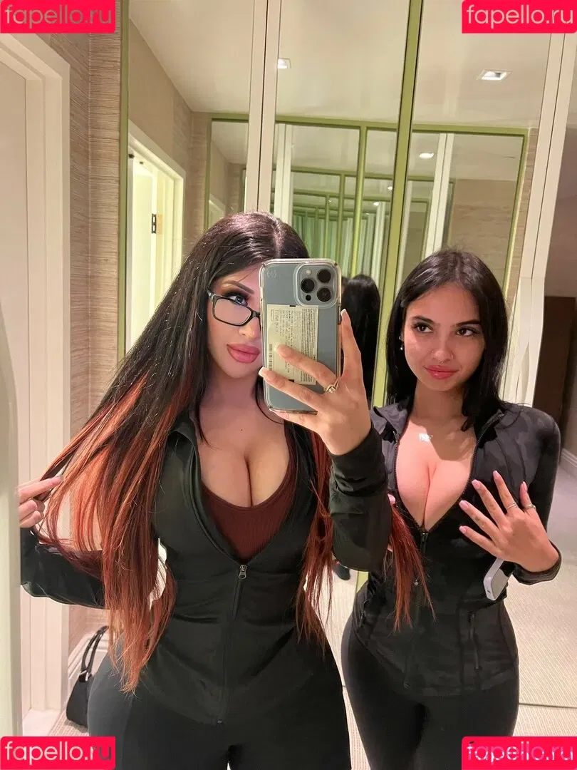 Emilia Onlyfans Photo Gallery 