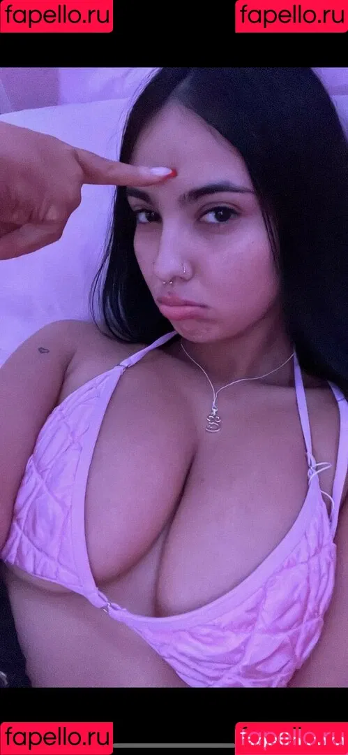 Emilia Onlyfans Photo Gallery 