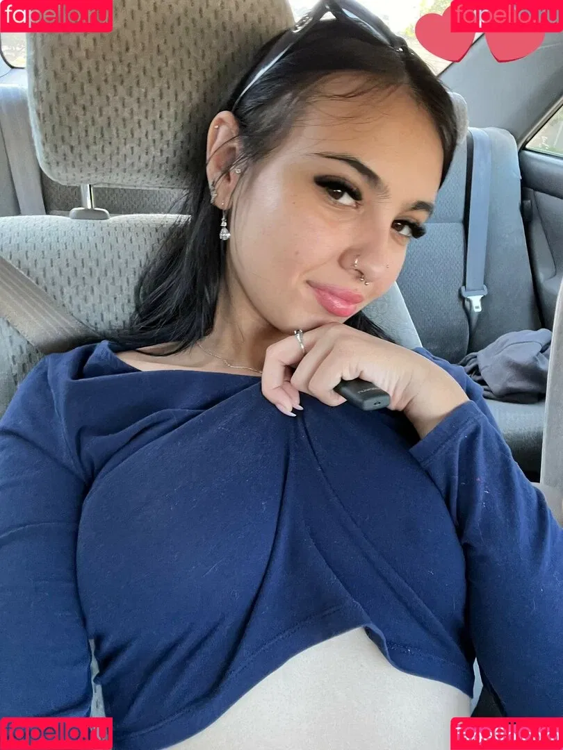 Emilia Onlyfans Photo Gallery 