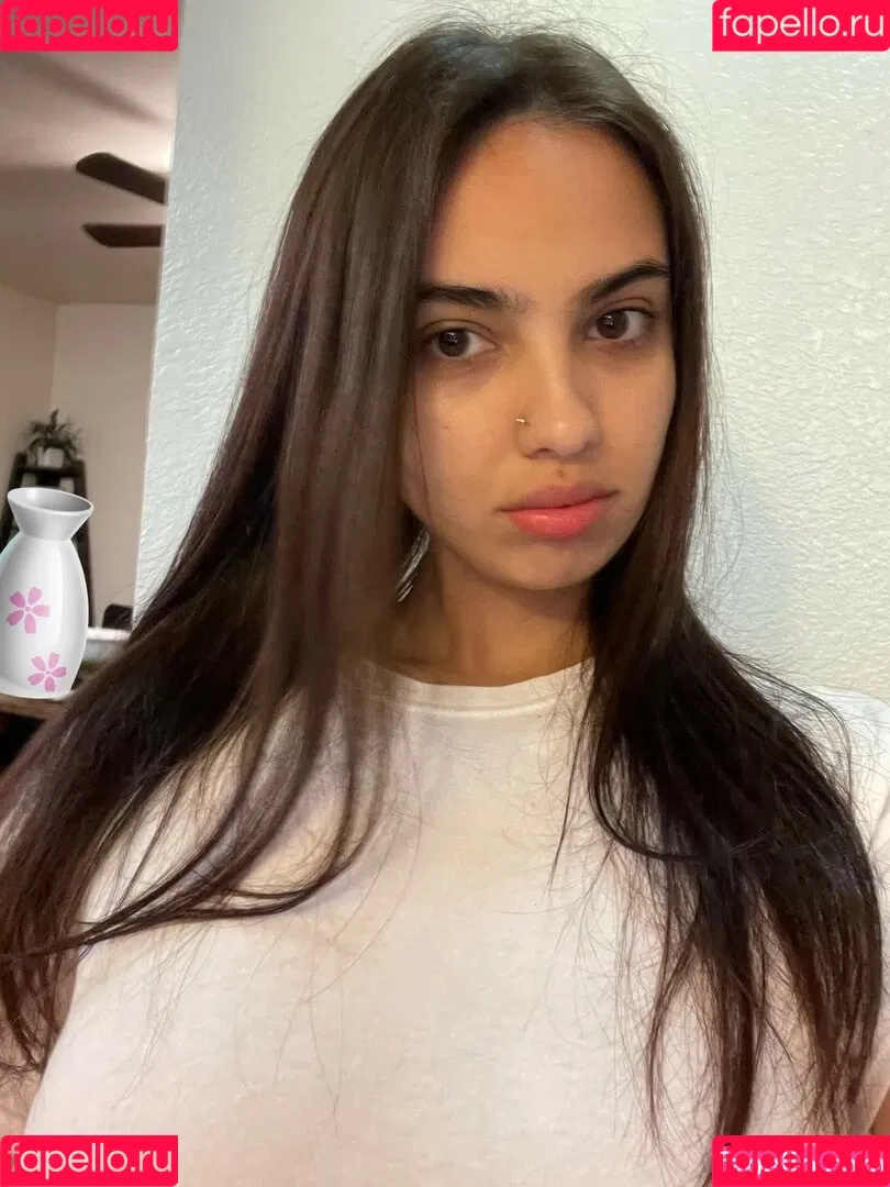 Emilia Onlyfans Photo Gallery 