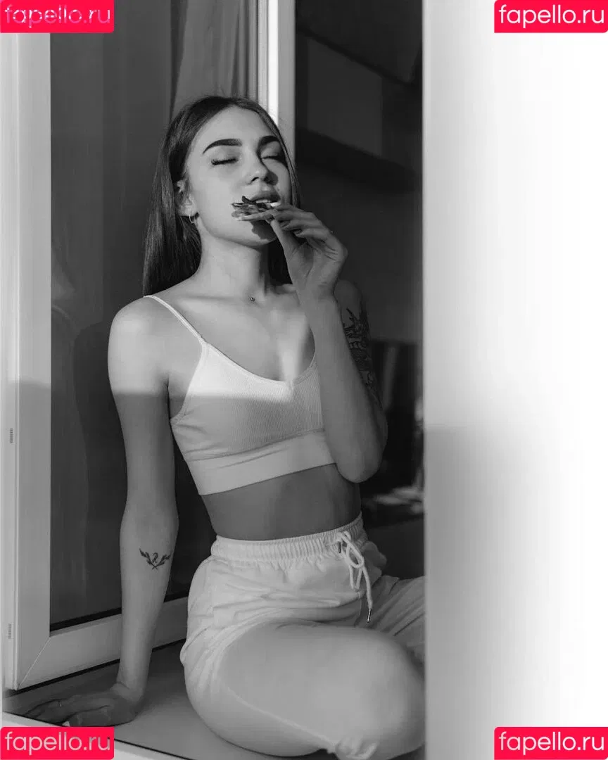 Earlyflowerr Onlyfans Photo Gallery 