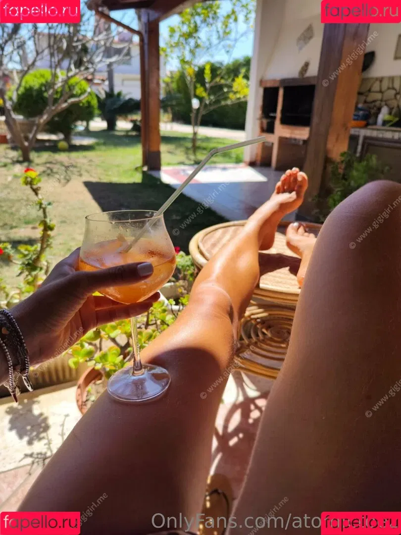 atomictoez Onlyfans Photo Gallery 