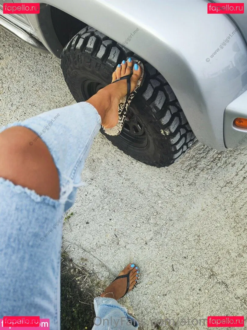 atomictoez Onlyfans Photo Gallery 