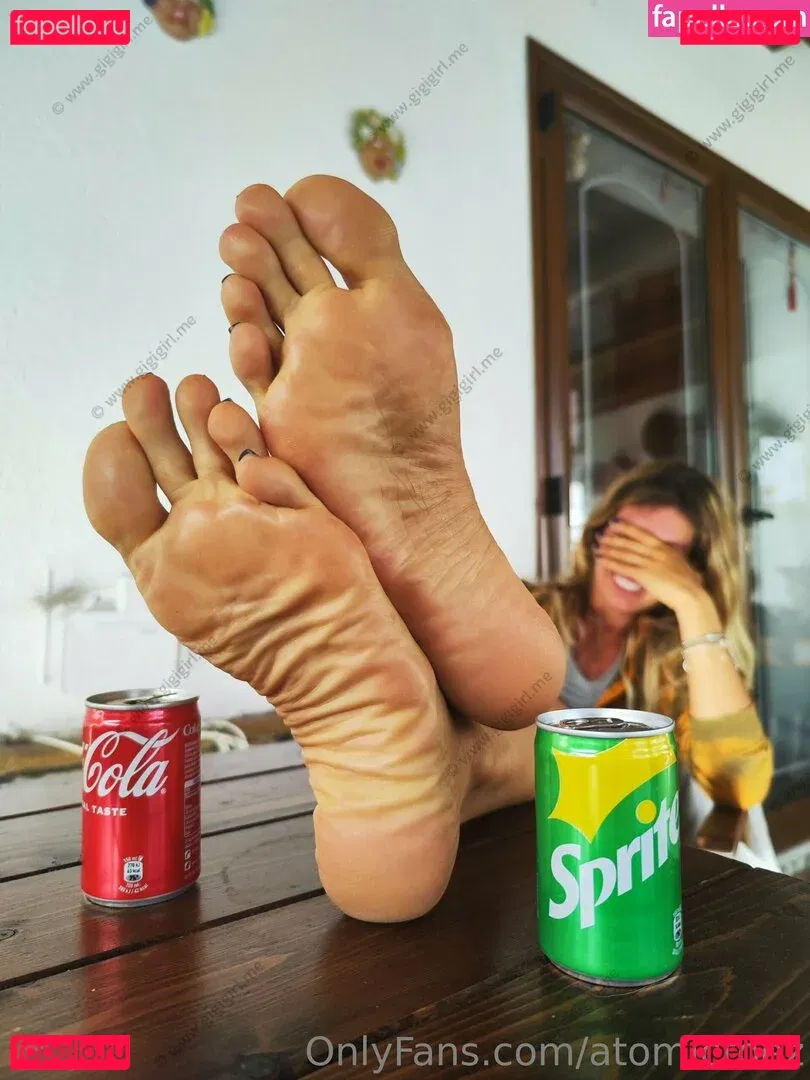 atomictoez Onlyfans Photo Gallery 