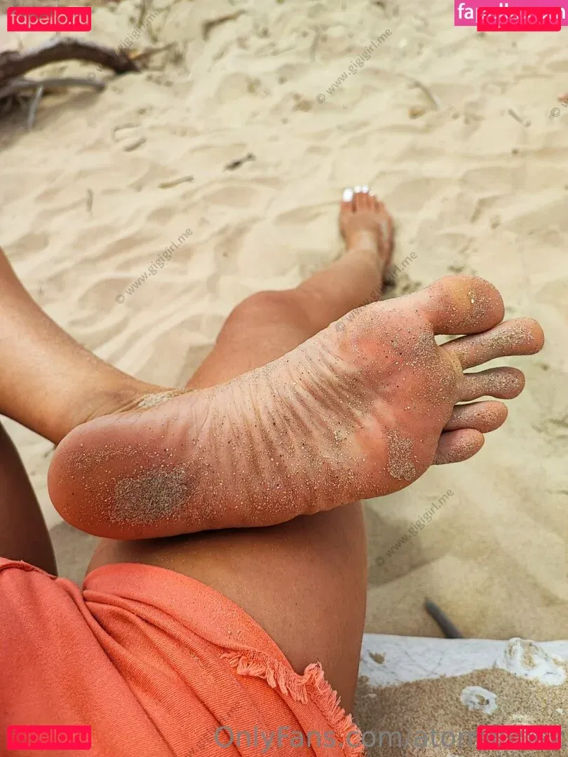 atomictoez Onlyfans Photo Gallery 