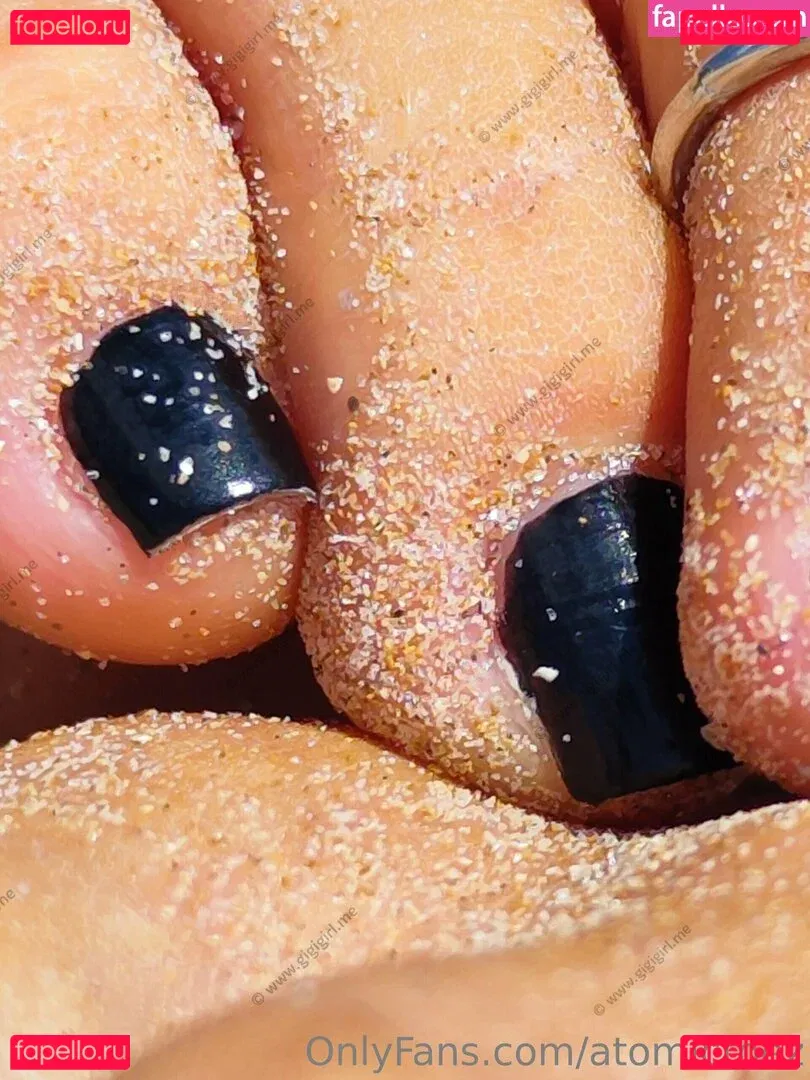 atomictoez Onlyfans Photo Gallery 