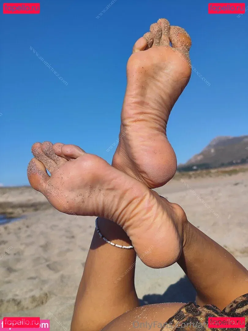 atomictoez Onlyfans Photo Gallery 