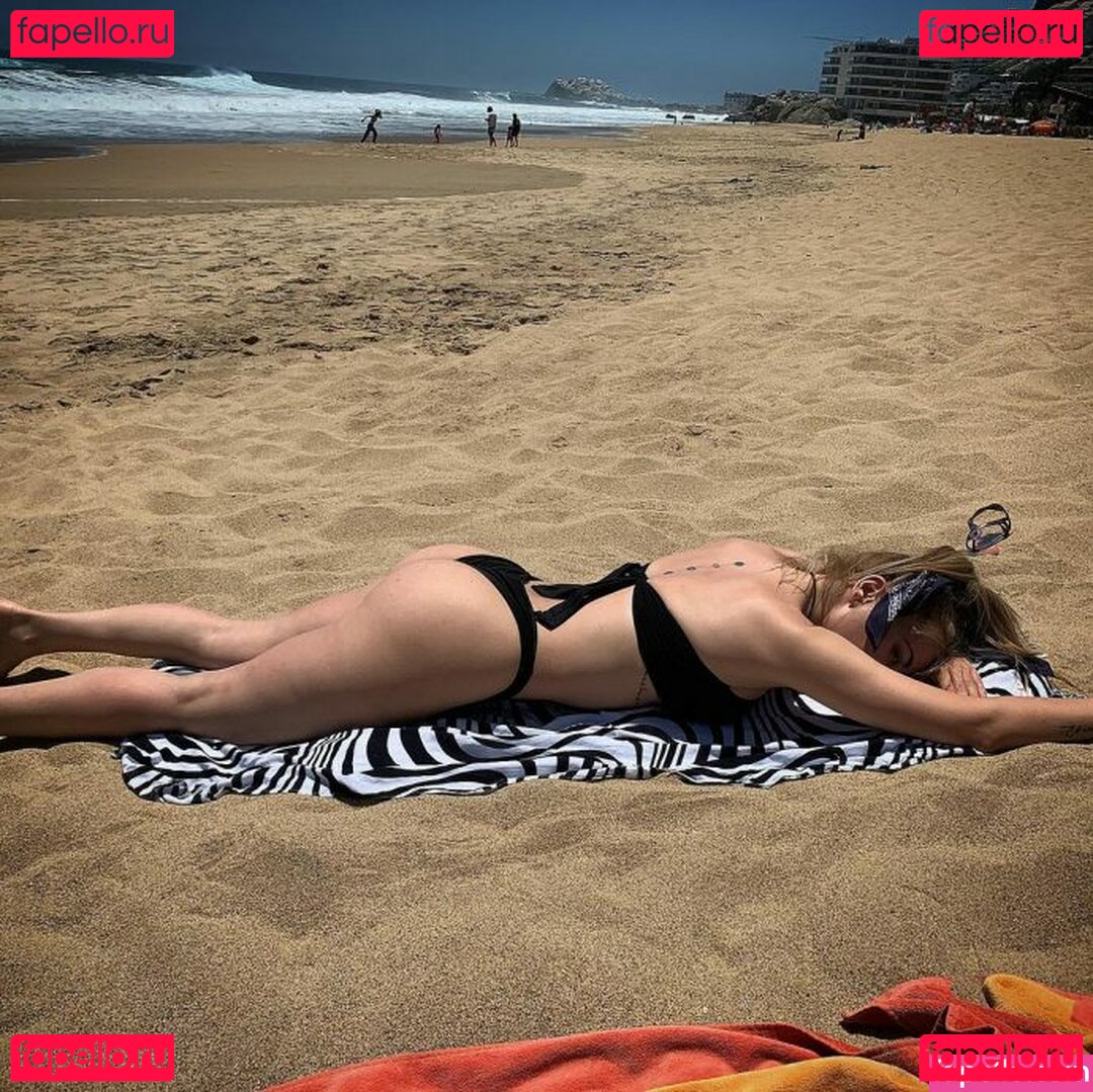 Cata Palacios Nude Onlyfans Photo 17
