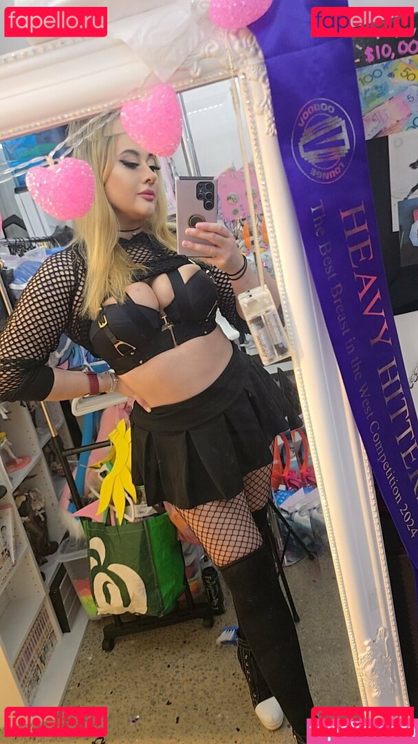 maskedwaifu Nude Onlyfans Photo 13