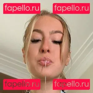 Astrid Wett Onlyfans Photo Gallery 