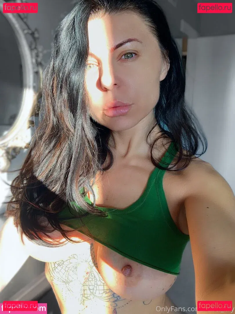 Rebel Lilly Onlyfans Photo Gallery 