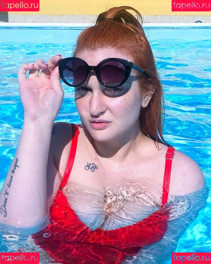 Hilary Ilariaa Onlyfans Photo Gallery 