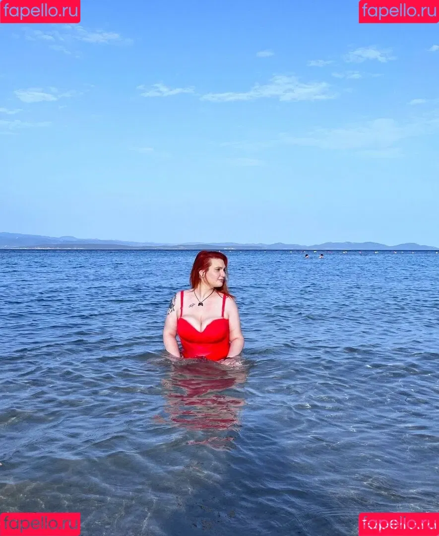 Hilary Ilariaa Onlyfans Photo Gallery 