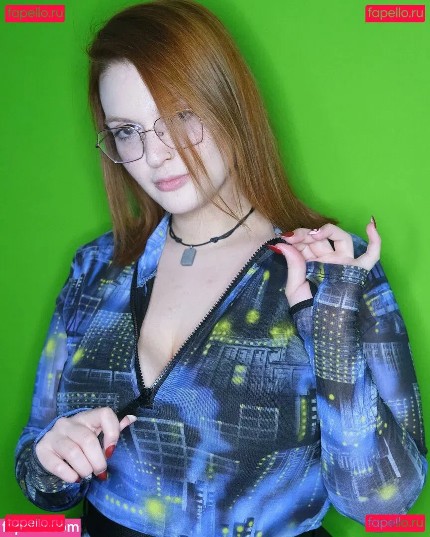 Hilary Ilariaa Onlyfans Photo Gallery 