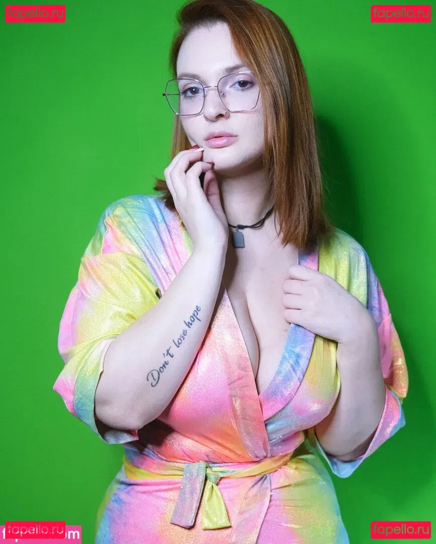 Hilary Ilariaa Onlyfans Photo Gallery 