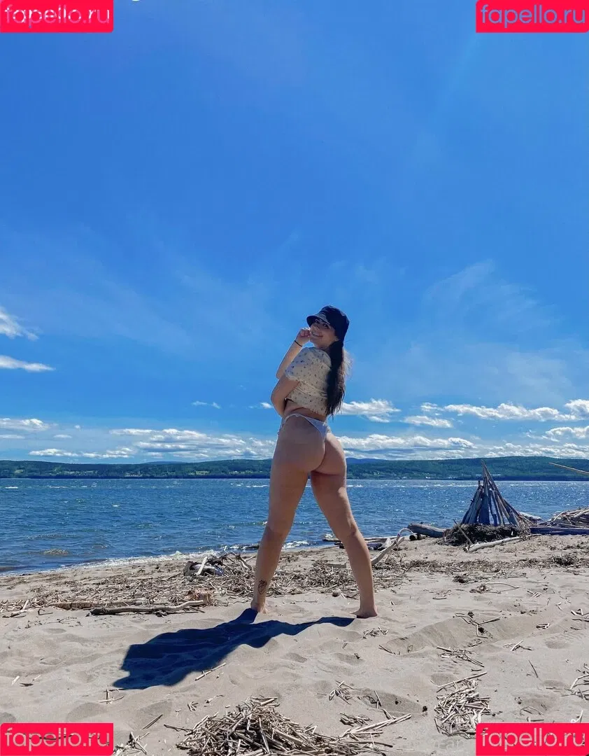 LaPetite Onlyfans Photo Gallery 