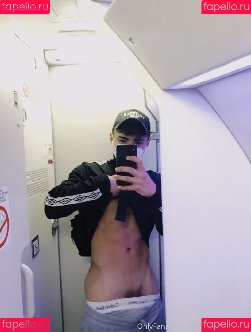 prettyboyaedan Onlyfans Photo Gallery 